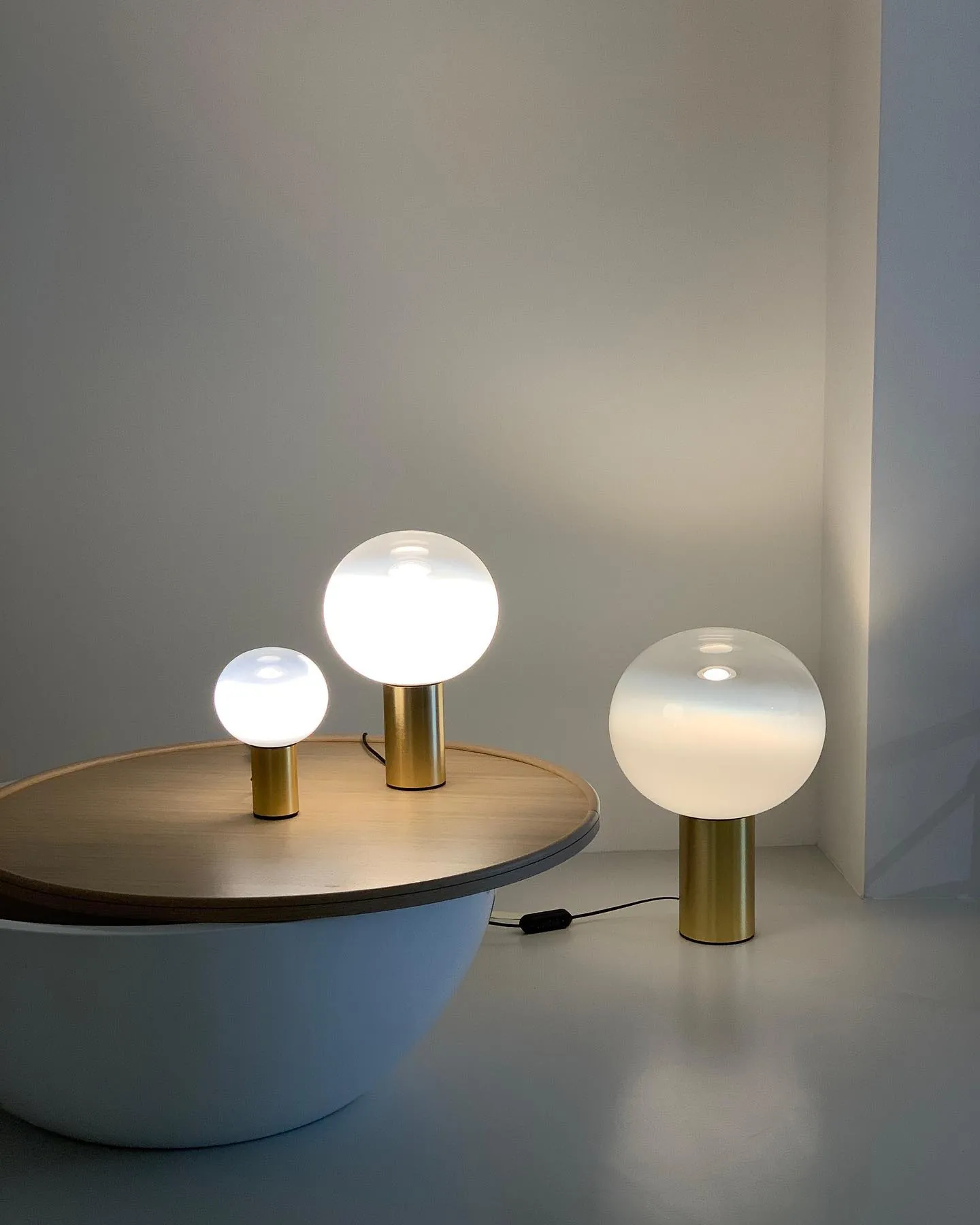 Laguna Gold Lamp By Artemide 1 Slide1 For Donzelli