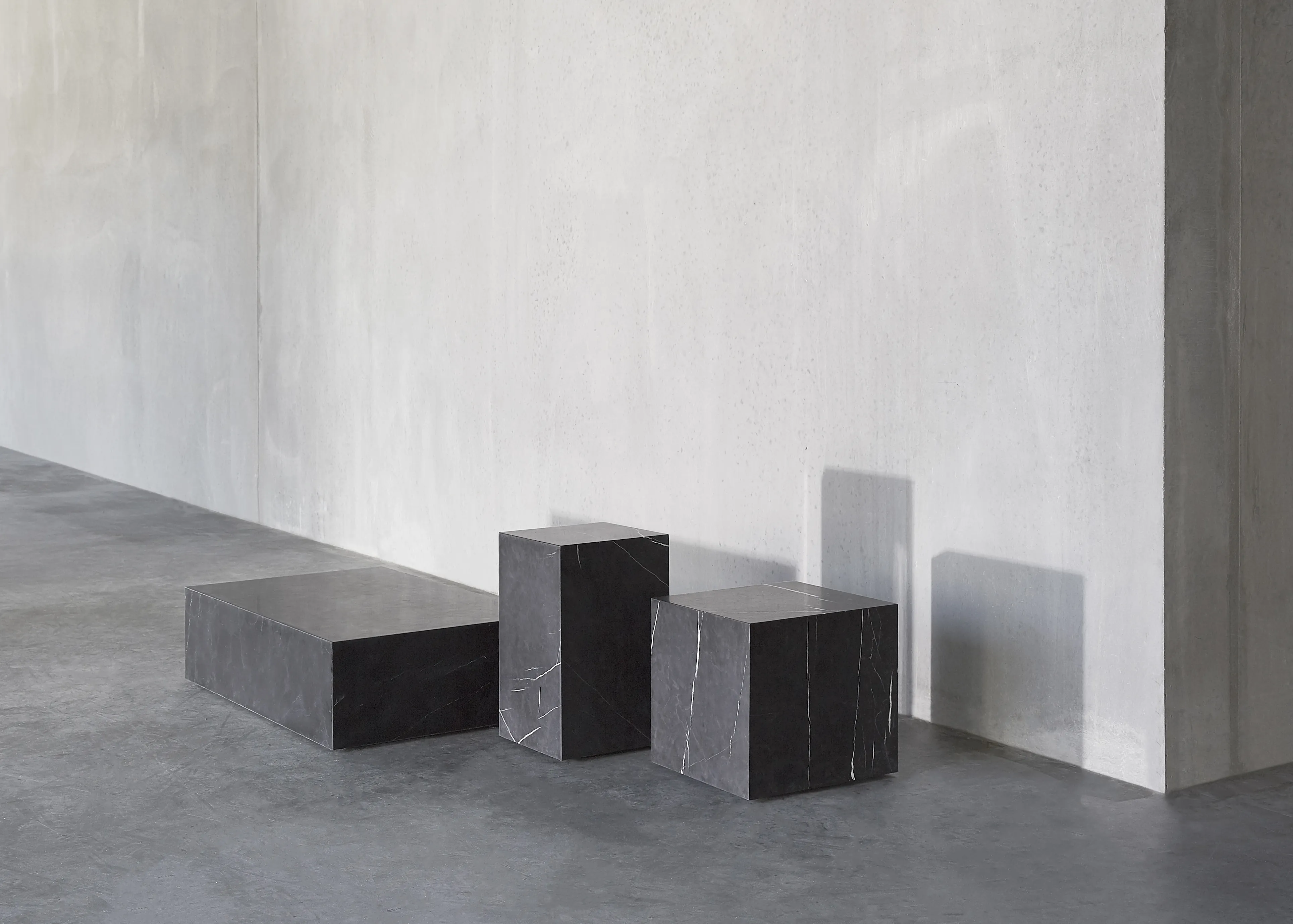 Plinth Table Low Tall Cubic Grand Brige Marble Various Colors Crarra Calacatta Audo 103 For Donzelli