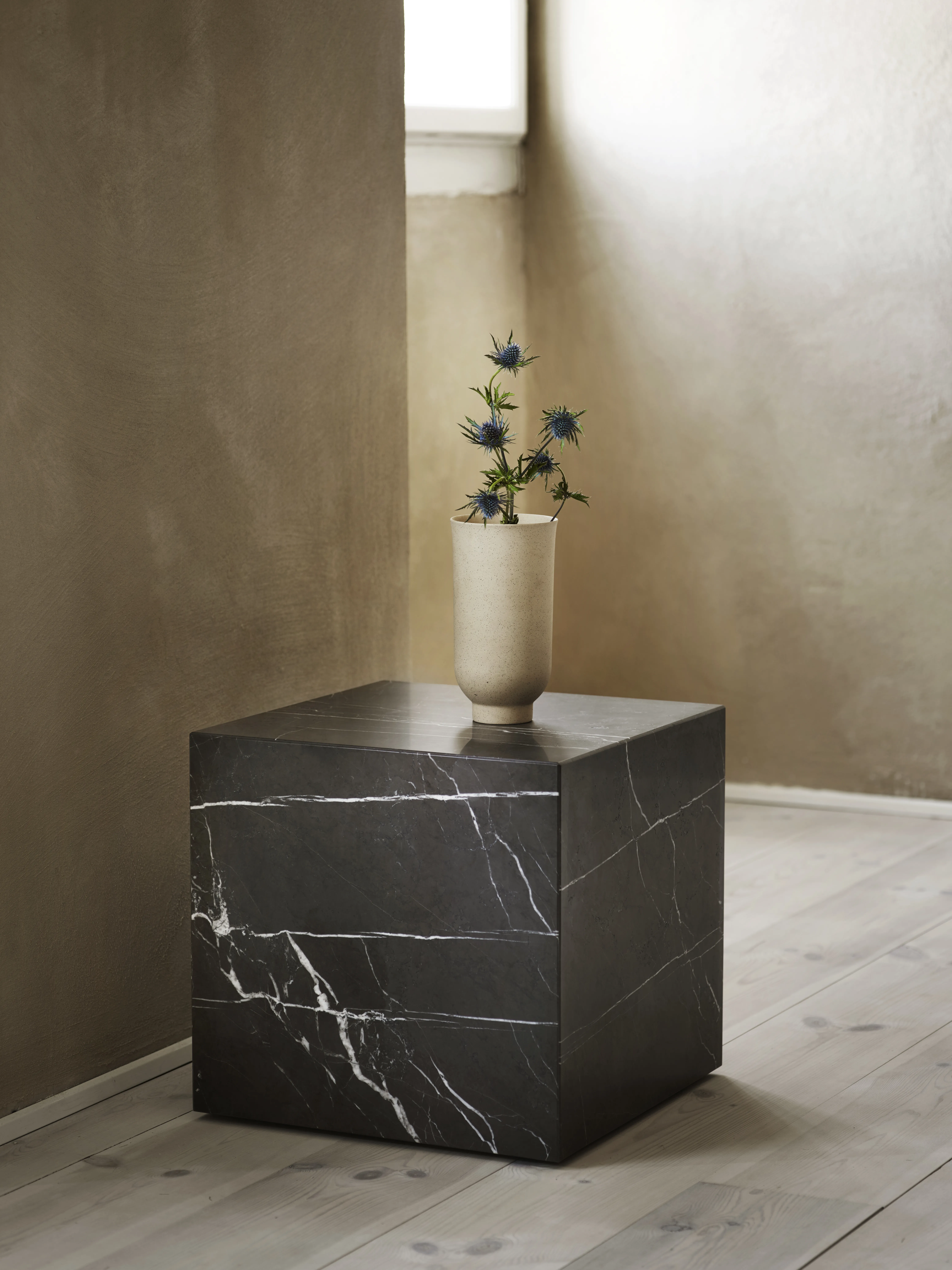 Plinth Table Low Tall Cubic Grand Brige Marble Various Colors Crarra Calacatta Audo 33 For Donzelli