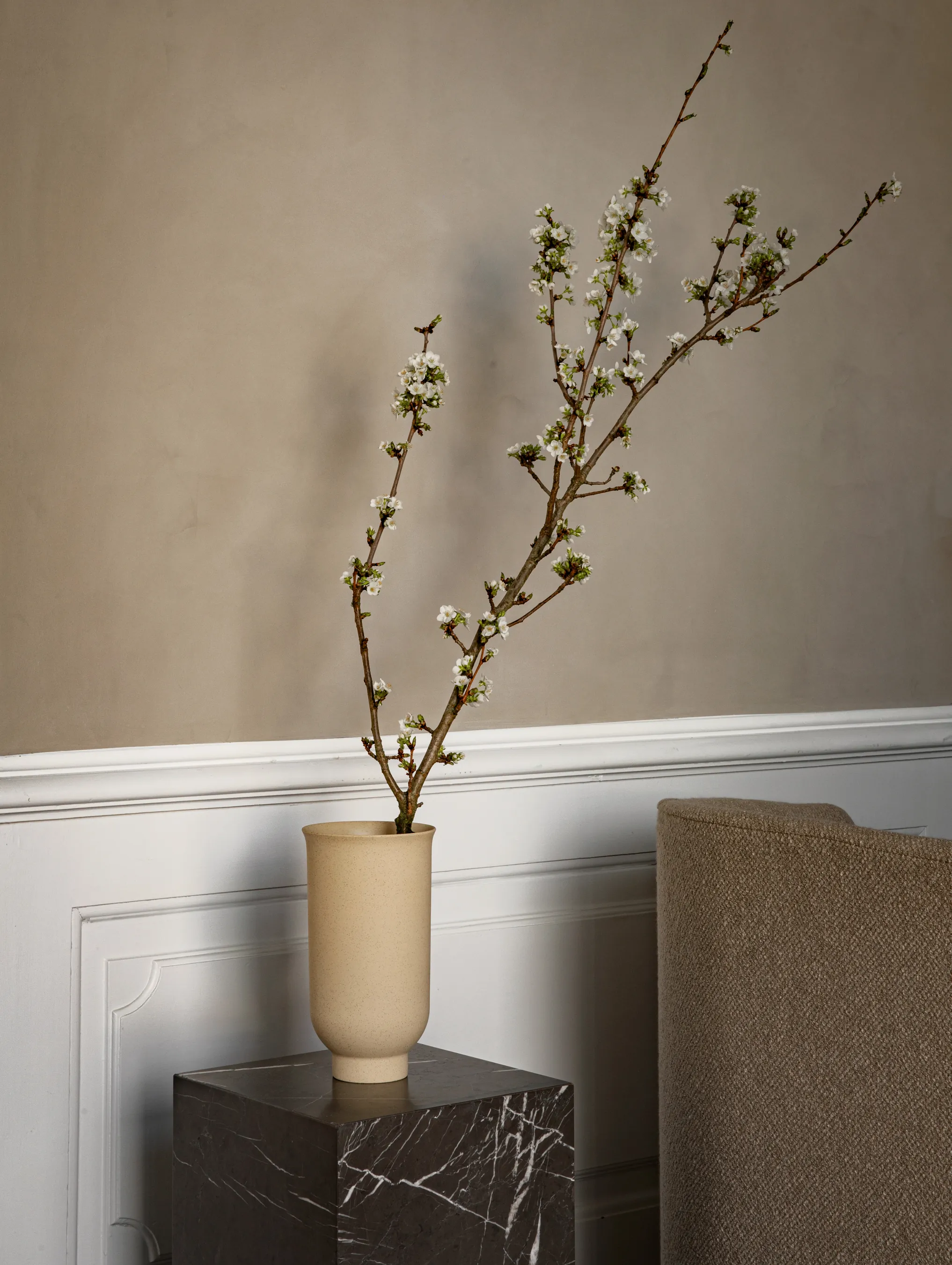 Plinth Table Low Tall Cubic Grand Brige Marble Various Colors Crarra Calacatta Audo 34 For Donzelli