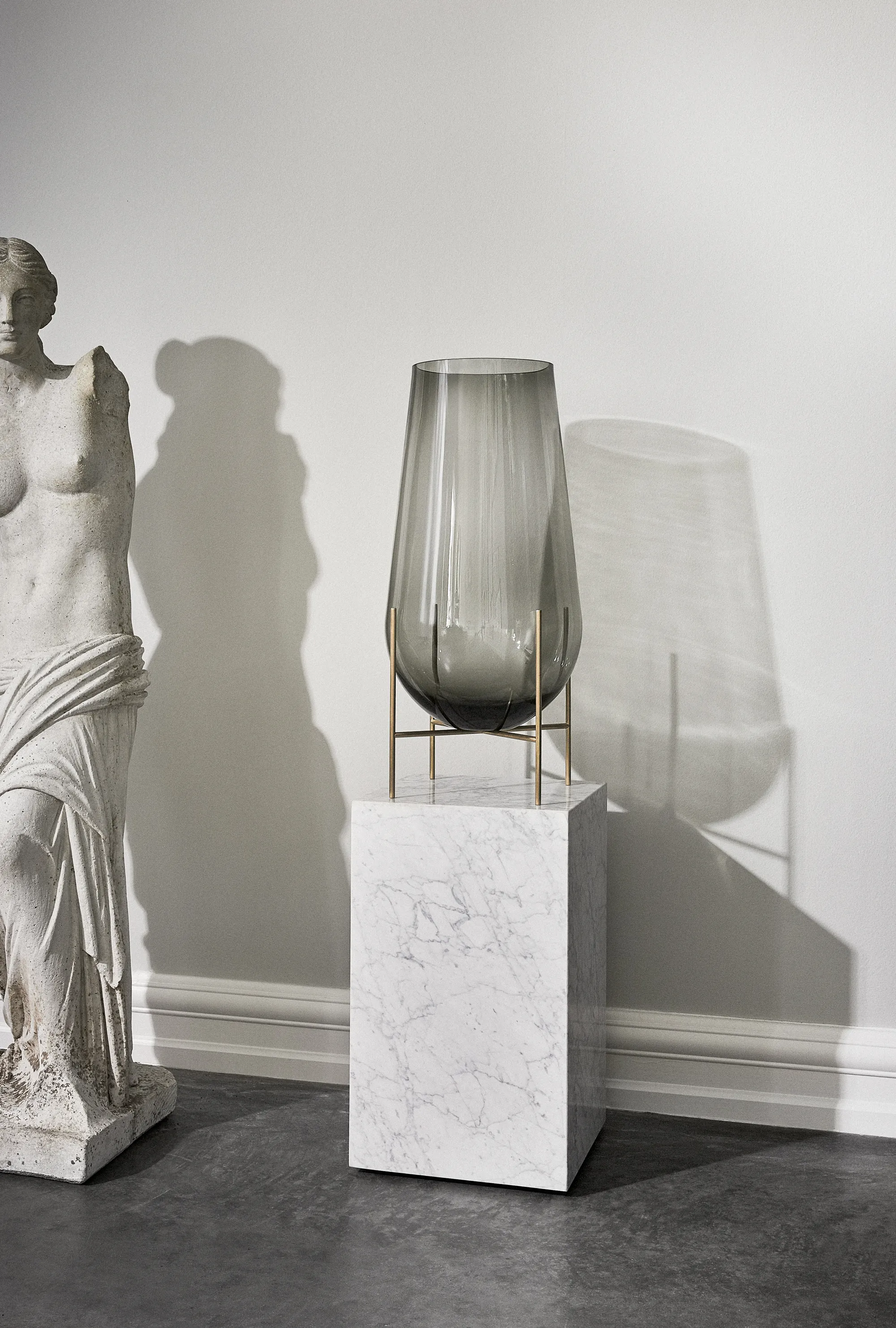 Plinth Table Low Tall Cubic Grand Brige Marble Various Colors Crarra Calacatta Audo 44 For Donzelli
