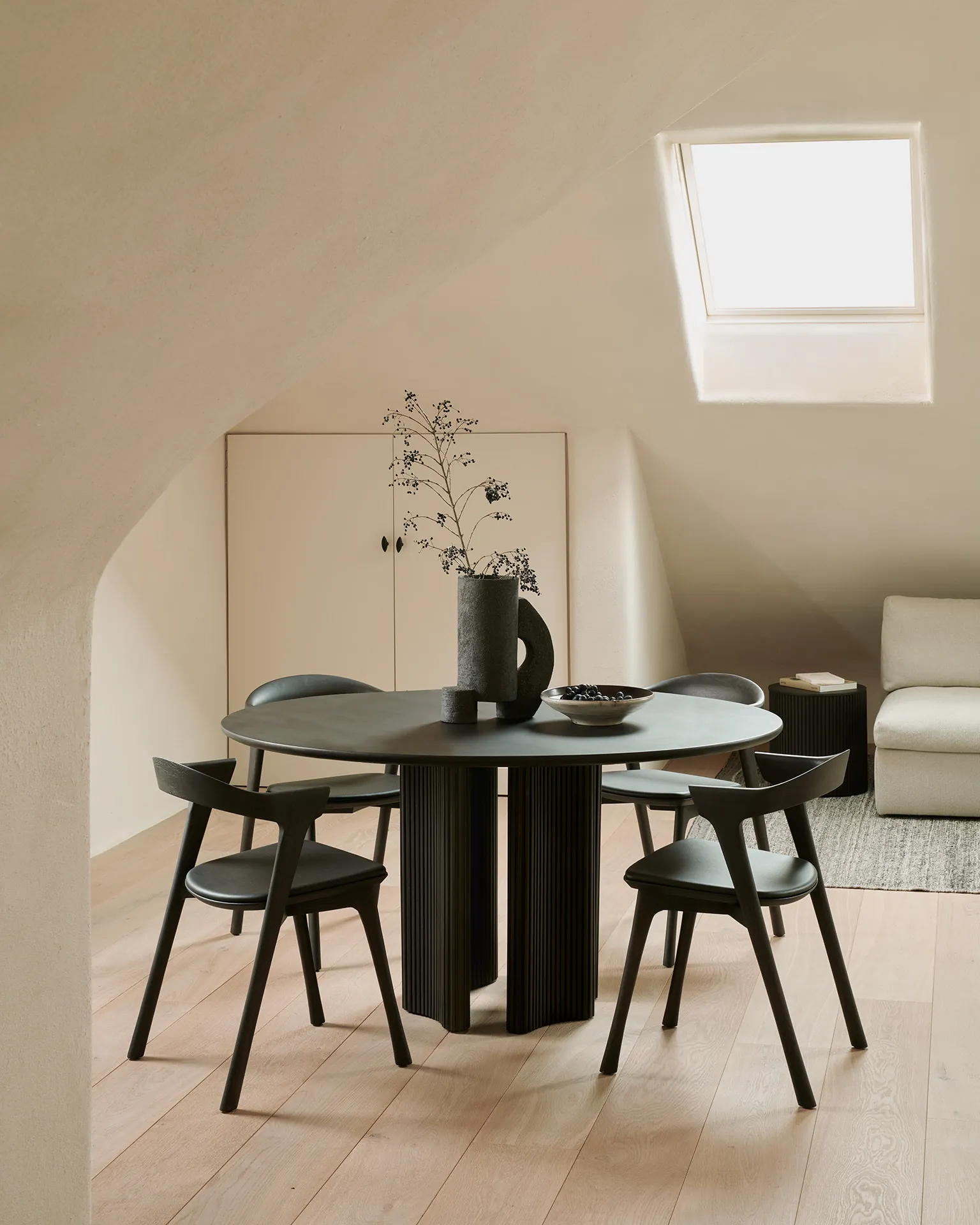 Ethnicraft Chair Bok Indoor Black Leather Oak Donzelli