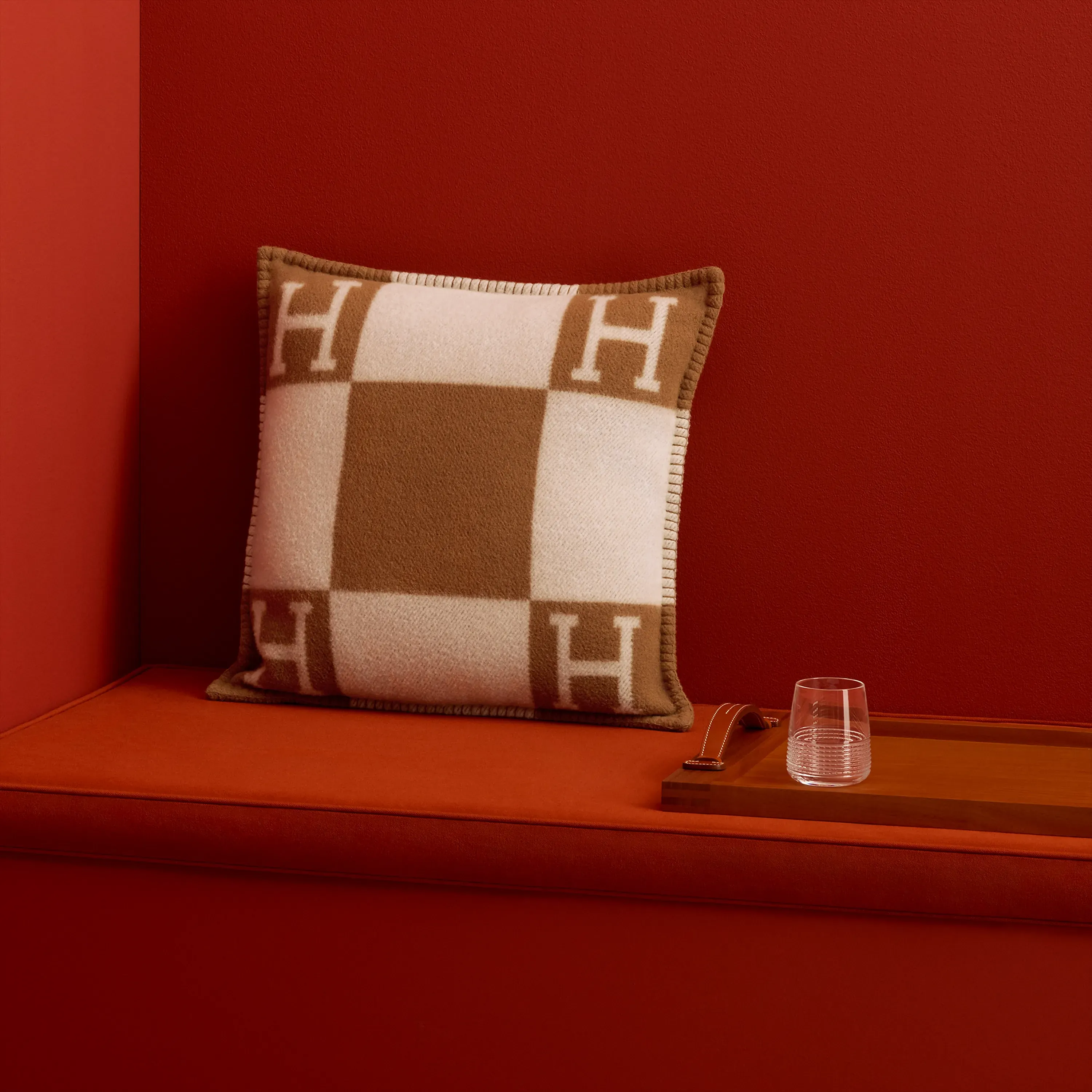 Avalon Cushion Pumpkin Camel Ecru Darkgrey Hermes 2 For Donzelli