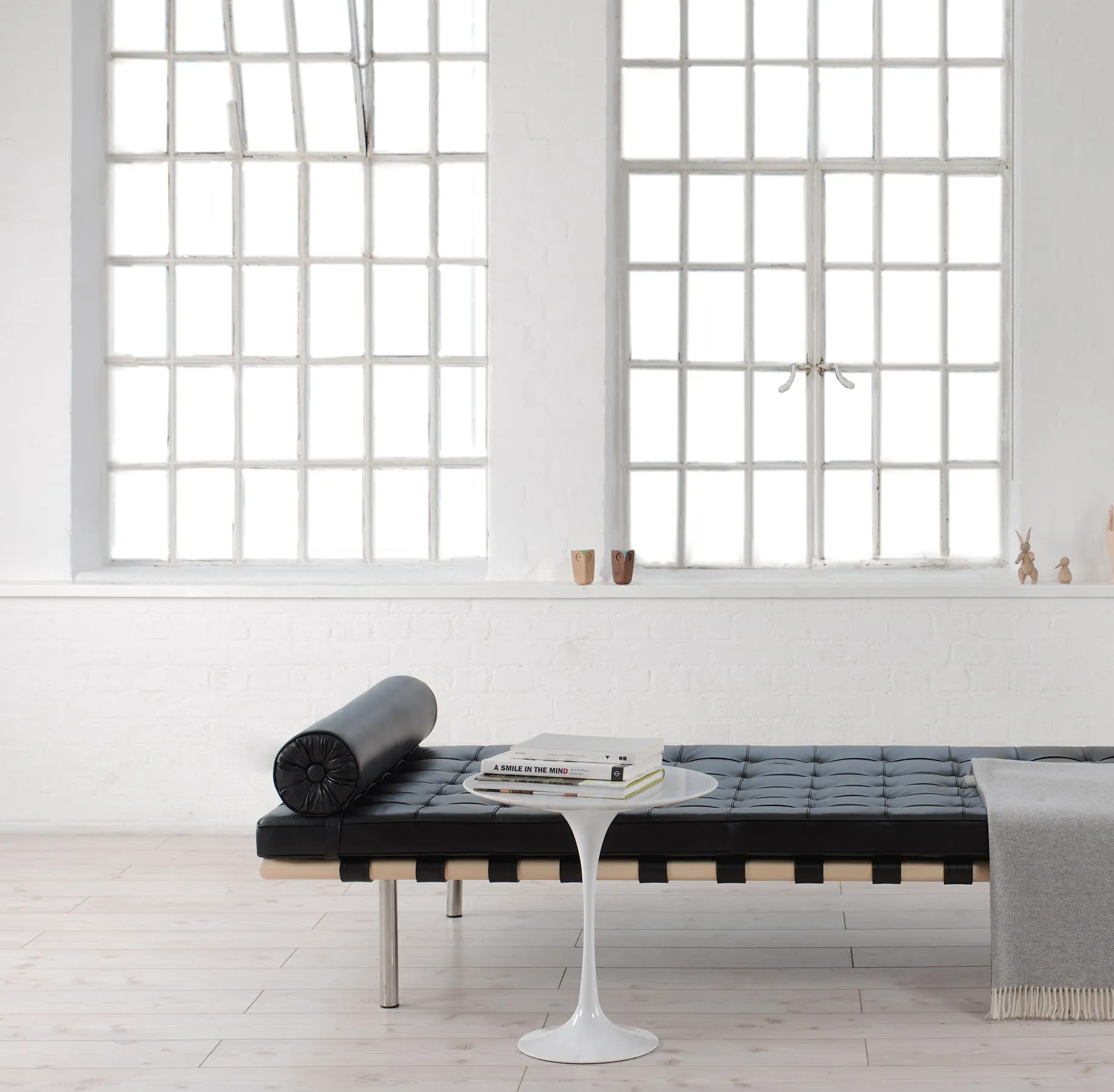 Subcover Feed Barcelona Daybed Couch Knoll Donzelli