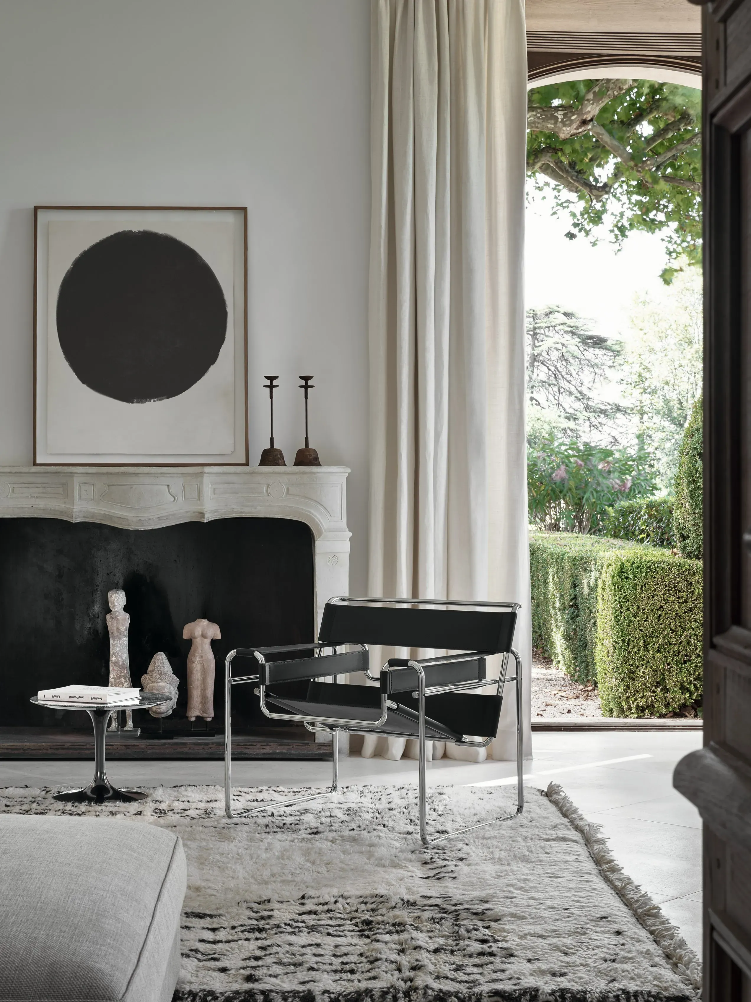 Black Leather Wassily Chair In Context Knoll For Donzelli