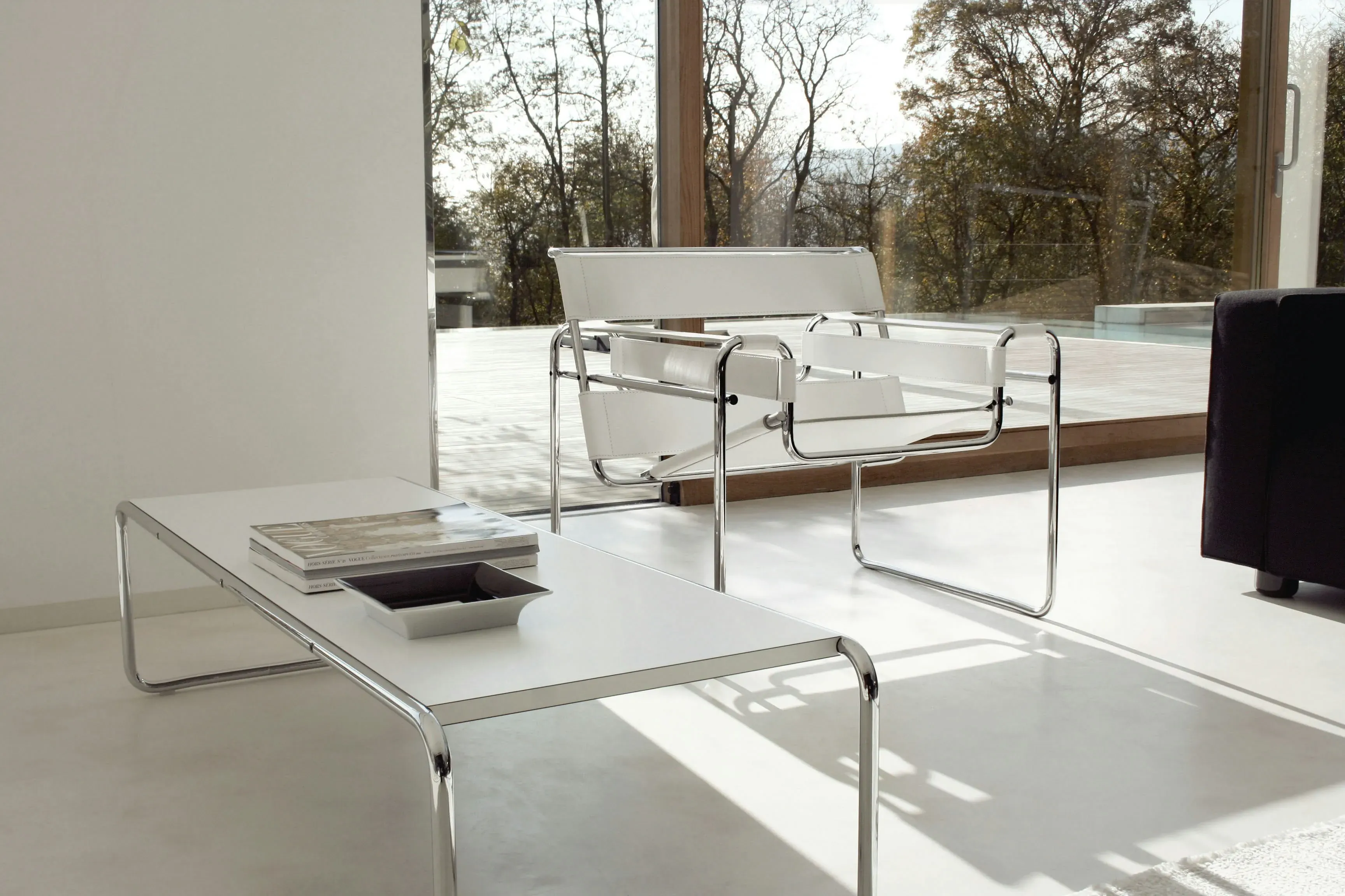 White Wassily Chair Leather In Context Knoll For Donzelli.Png