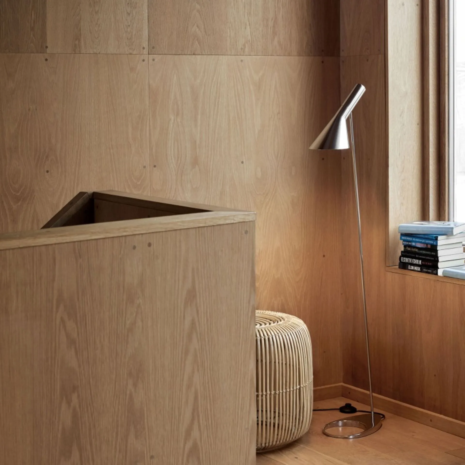 Subcover Feed Lampadaire Aj Louispoulsen Donzelli