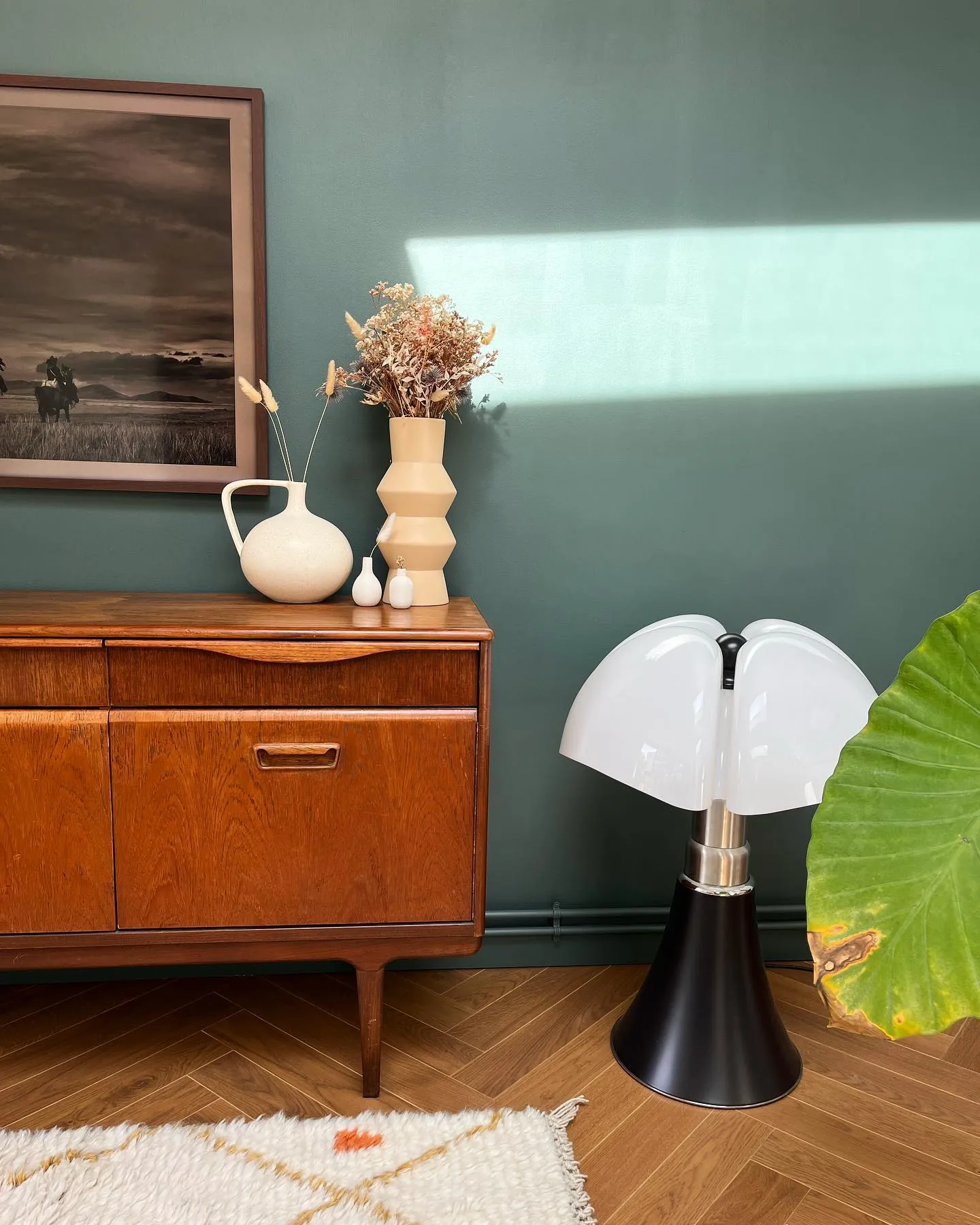 Pipistrello Lamp By Martinelli Luce In Living Room Slide3 For Donzelli