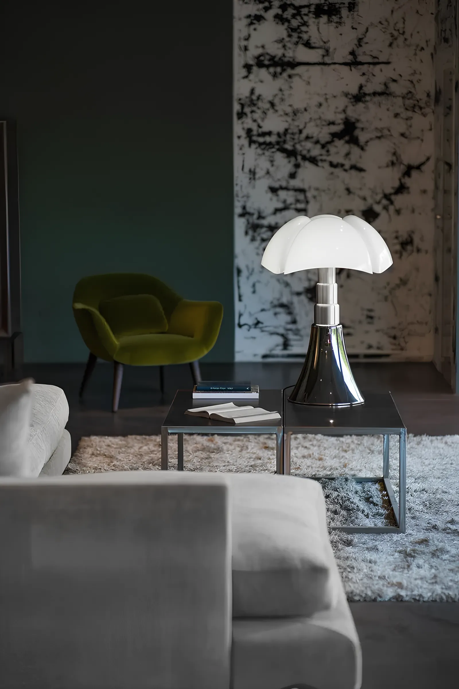 Pipistrello Lamp By Martinelli Luce In Living Room Slide4 For Donzelli