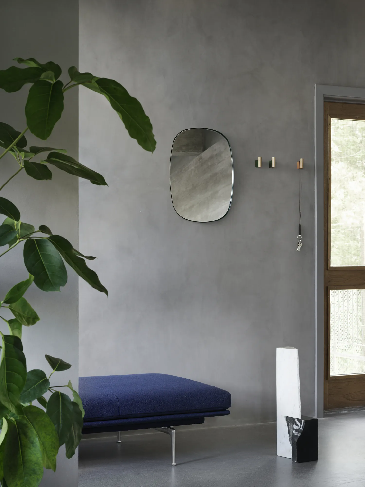 Framed Mirror Dark Green Small Outline Daybed Vidar 554 Alu Attach Hooks Slide5 Muuto By Donzelli