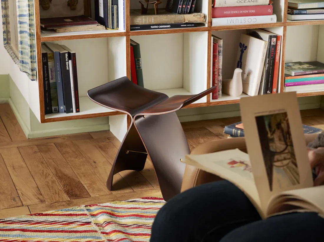 Subcover Feed Butterfly Stool Vitra Donzelli.Jpg